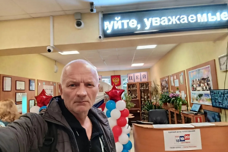 С самого утра сотрудники Госстройнадзора на избирательных участках.